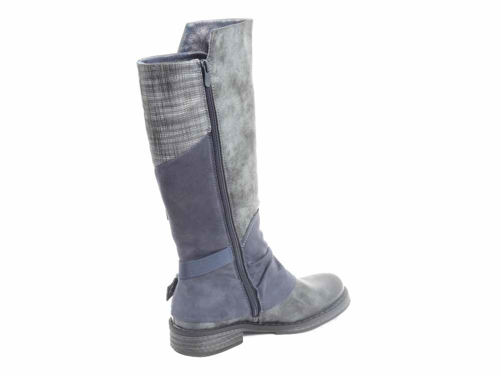 BOTTES