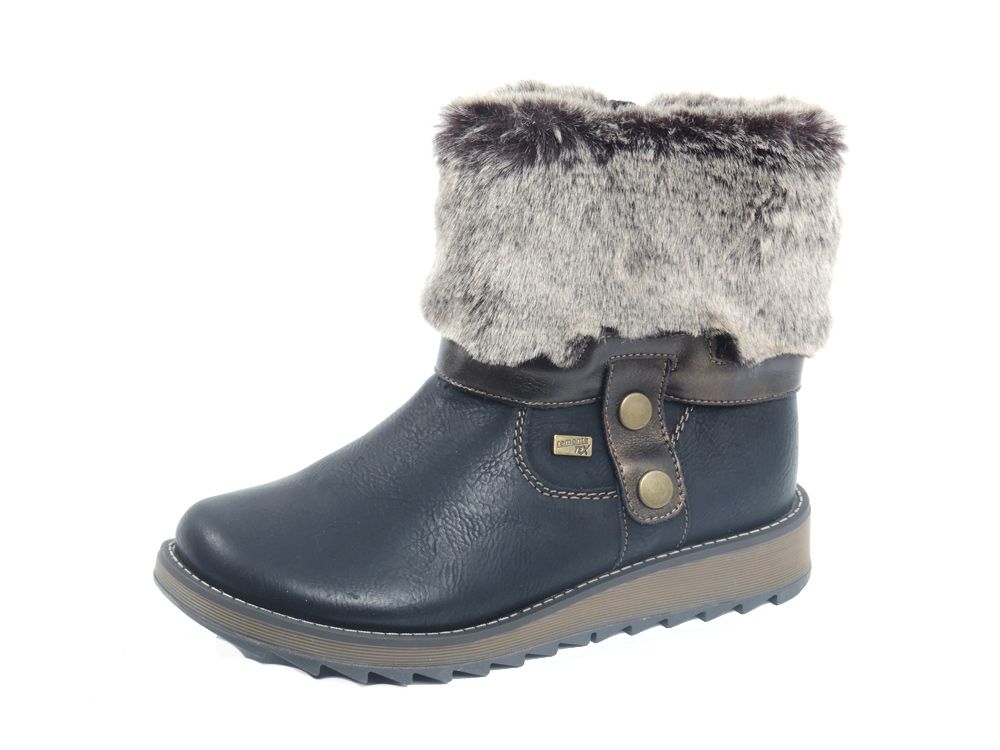 BOTTES